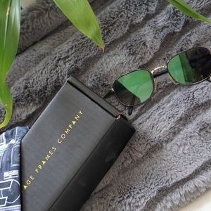 Vintage Frames Detroit Player